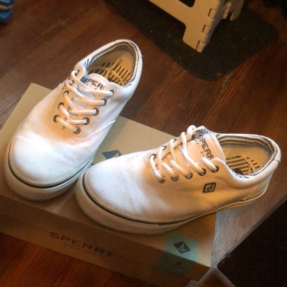 Like New men’s size 8 Sperry Topsiders